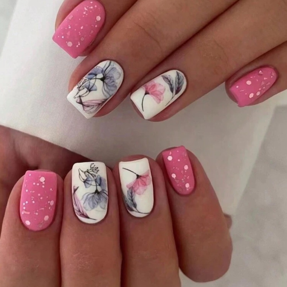 24pc Press On Nail Set from the Nail Bar 💅